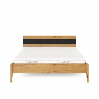 Holzbett mit Kopfteil aus Holz mit einer gepolsterten Leiste - Möbel Assen